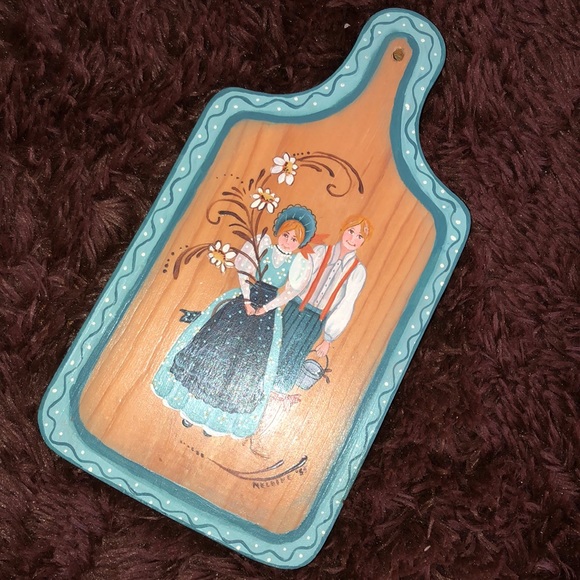 Vintage Other - Vintage Folk art hand-painted cutting board wall hanging.